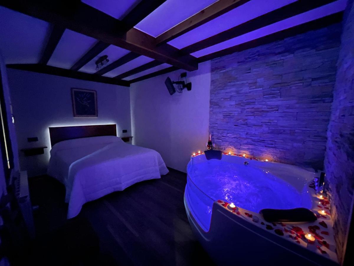 La Era De Lario Habitacion Con Jacuzzi 외부 사진